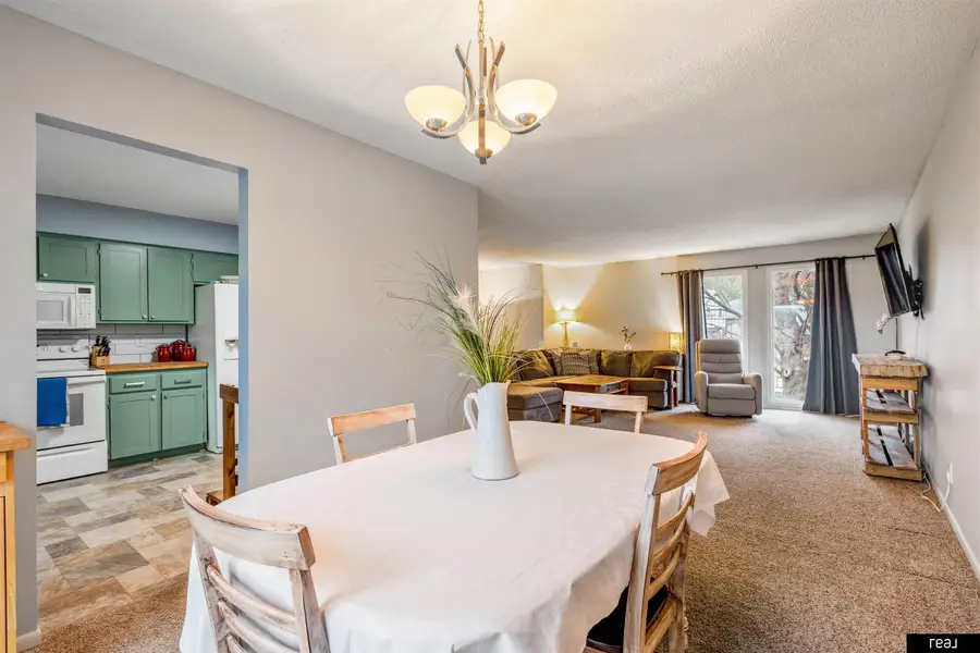 11705 Hartman Avenue, Omaha, NE 68164 - #3