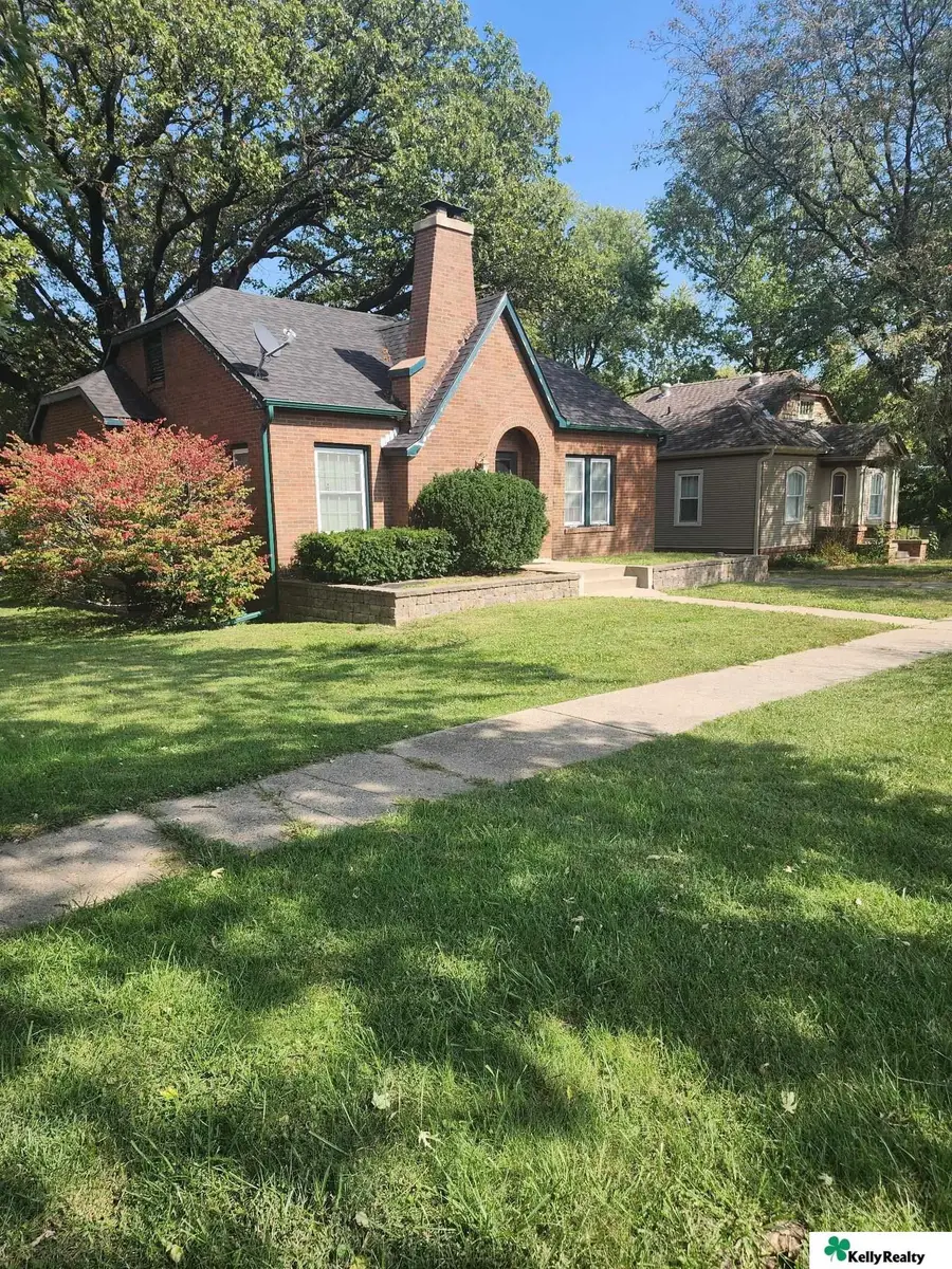 706 14th Street, Auburn, NE 68305 - #2