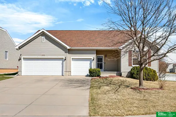 16026 Cary Street, Omaha, NE 68136