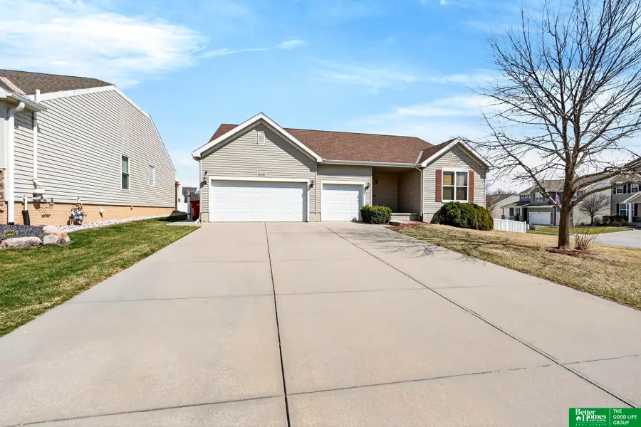 16026 Cary Street, Omaha, NE 68136 - #2