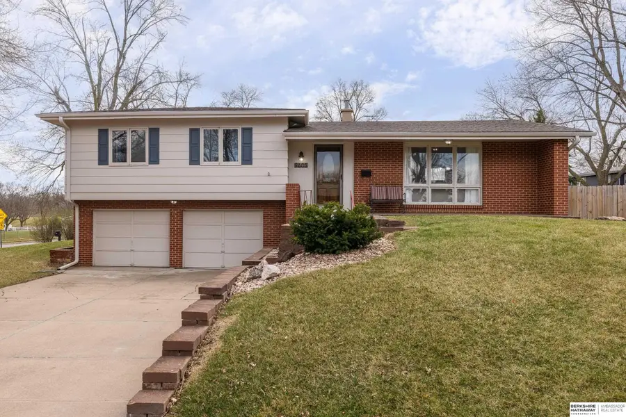 9605 Ruggles Street, Omaha, NE 68134 - #2