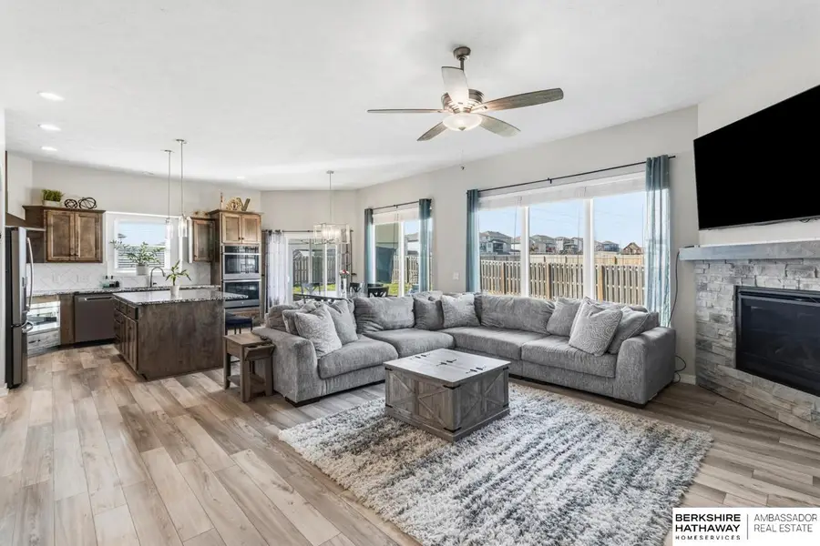 18606 George Miller Parkway, Elkhorn, NE 68022 - #2