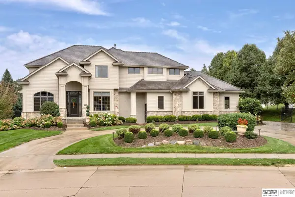 805 N 132 Avenue, Omaha, NE 68154