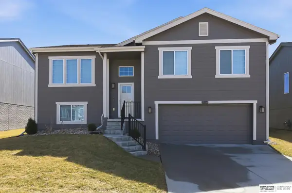 8311 King Street, Omaha, NE 68122