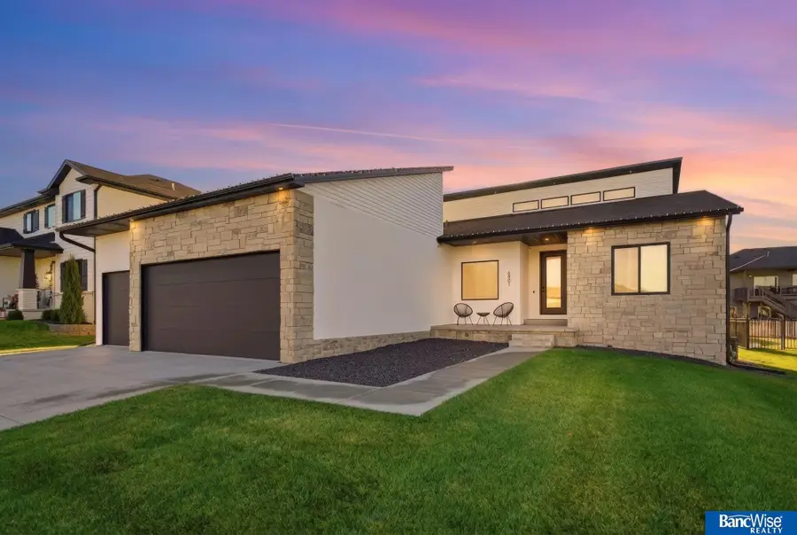 6801 Monarch Drive, Lincoln, NE 68516 - #2