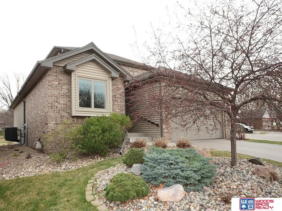 706 Westminster Drive, Lincoln, NE 68510 - #2