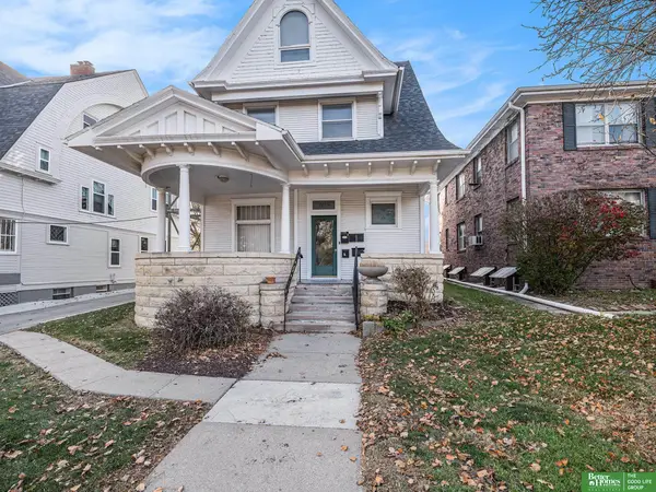 1618 S 32 Avenue, Omaha, NE 68105-9999