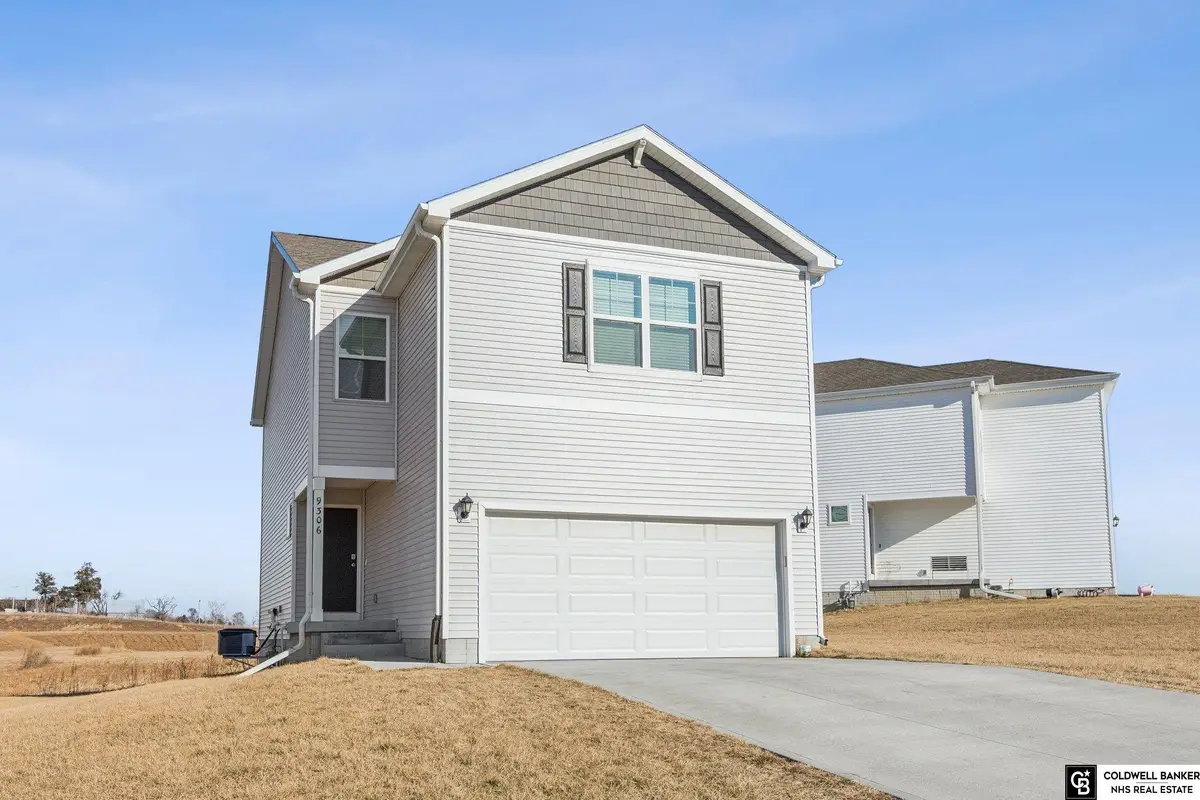 9306 Reynolds Street, Omaha, NE 68122 - #1