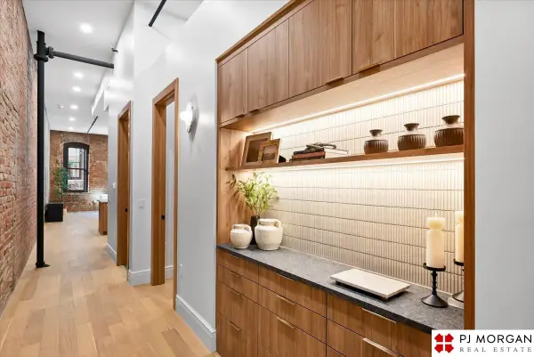 1105 Harney Street #209, Omaha, NE 68102