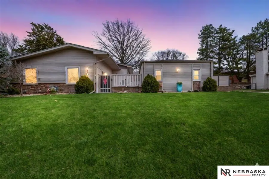 510 Hazelwood Drive, Lincoln, NE 68510 - #2