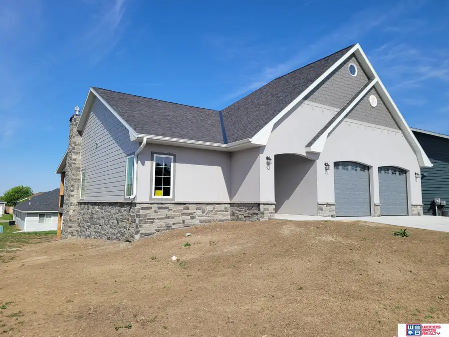 1057 N 12th Street, Seward, NE 68434 - #2