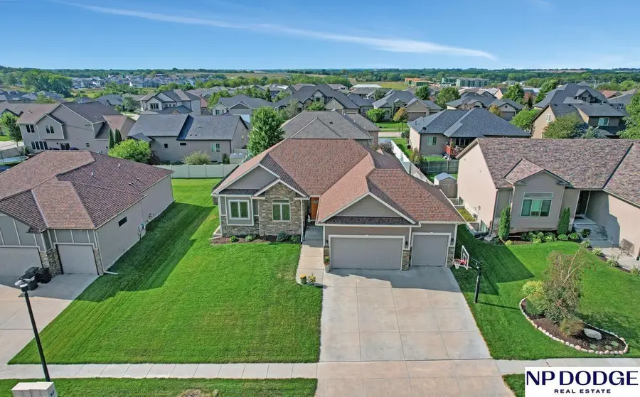 2841 Valley Stream Drive, Lincoln, NE 68516 - #2
