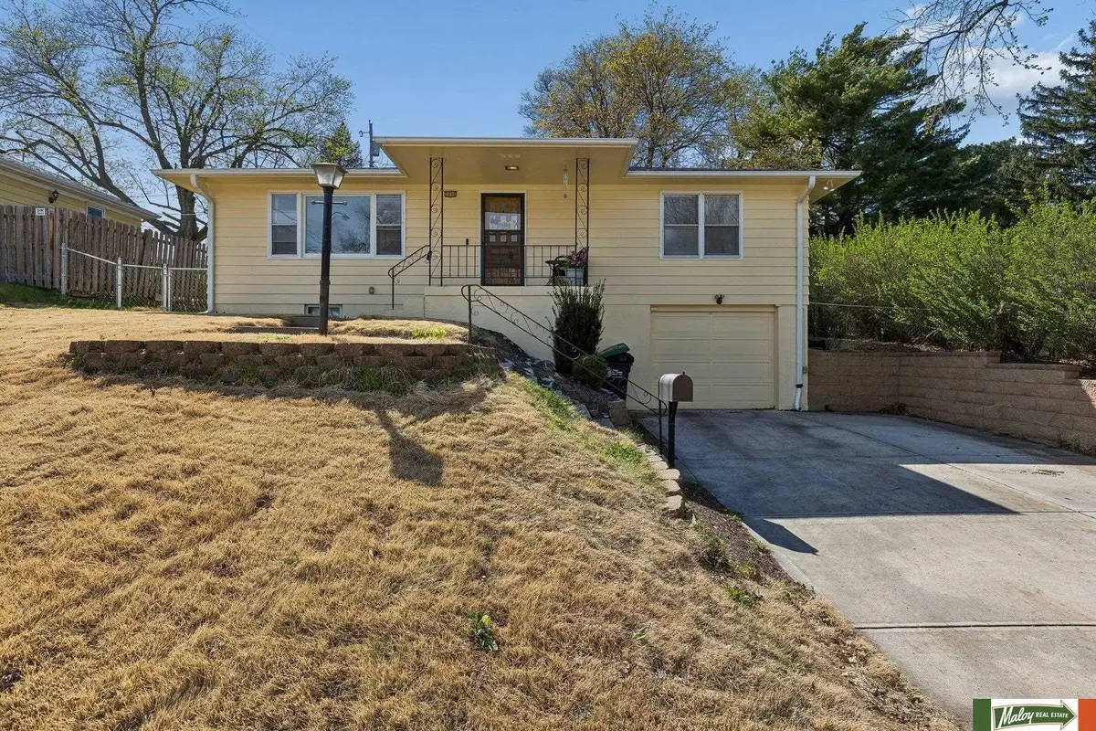 3056 S 46 Avenue, Omaha, NE 68106 - #1