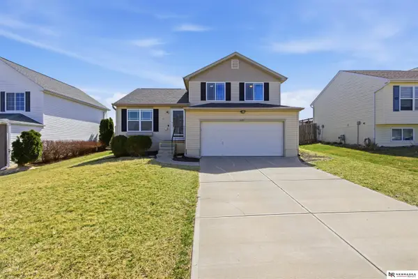 16115 Birch Avenue, Omaha, NE 68136