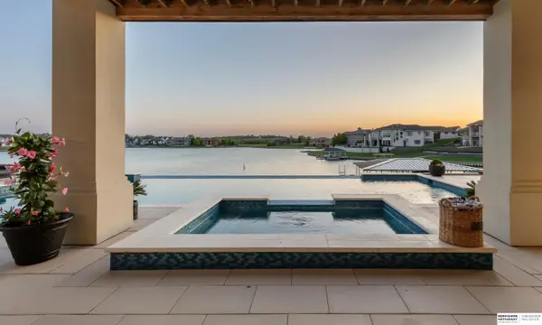 12504 N 177 Circle, Bennington, NE 68007