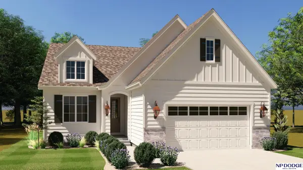 1068 S 93rd Court Circle, Omaha, NE 68114