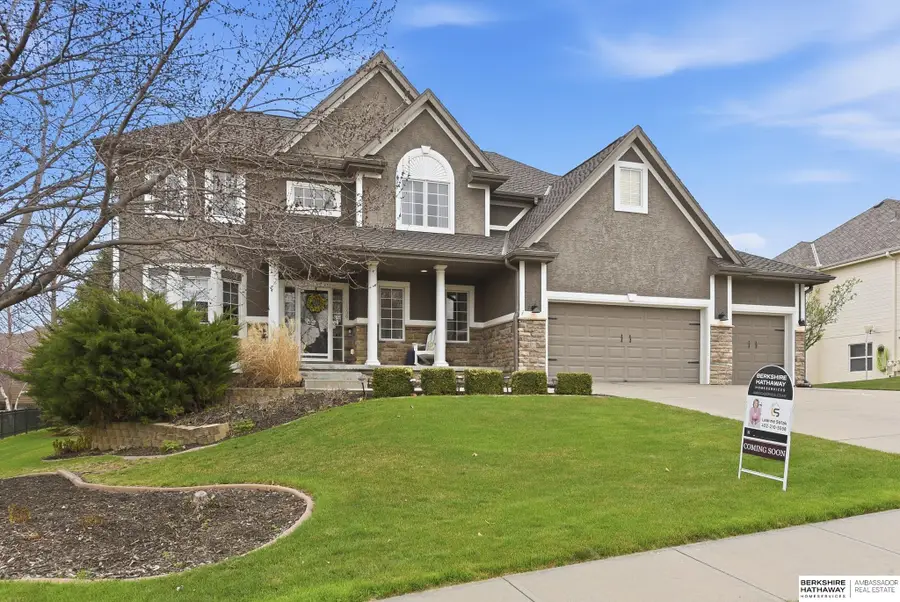 1006 Bailey Drive, Papillion, NE 68046 - #2