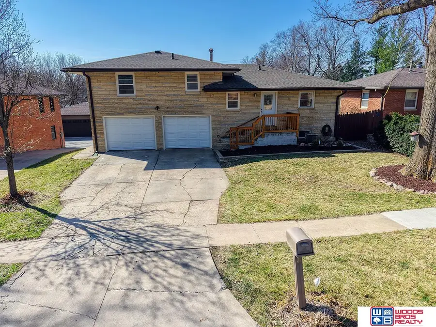 3345 Hillside Street, Lincoln, NE 68506 - #2