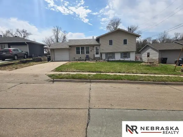 6735 Kansas Avenue, Omaha, NE 68104