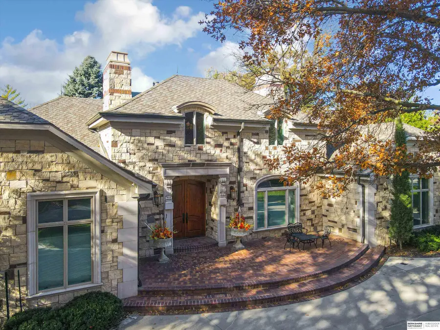 306 S 93rd Avenue, Omaha, NE 68114 - #2