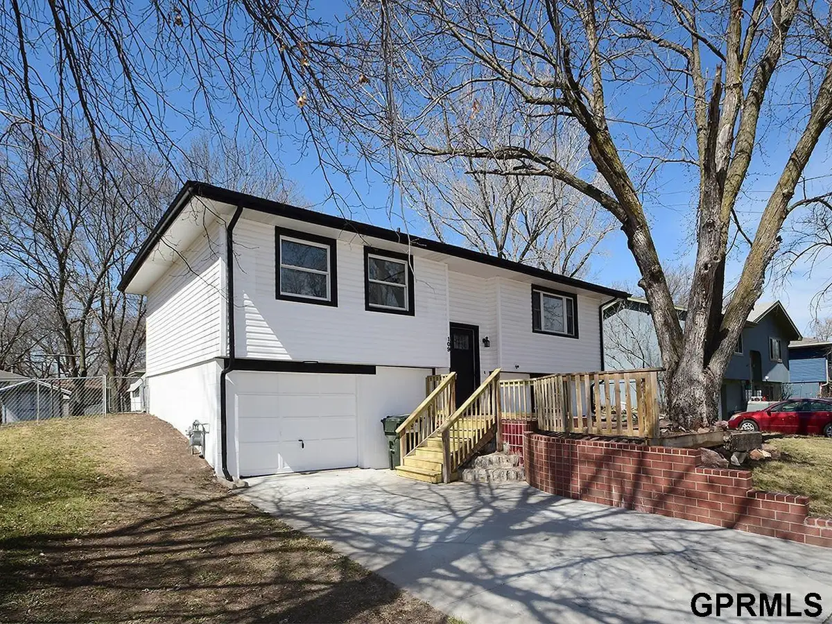 109 Wagon Train Avenue, Hickman, NE 68372 - #1