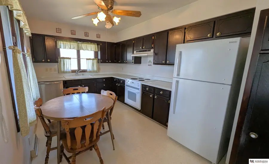 8001 Sandalwood Drive, Lincoln, NE 68510 - #3