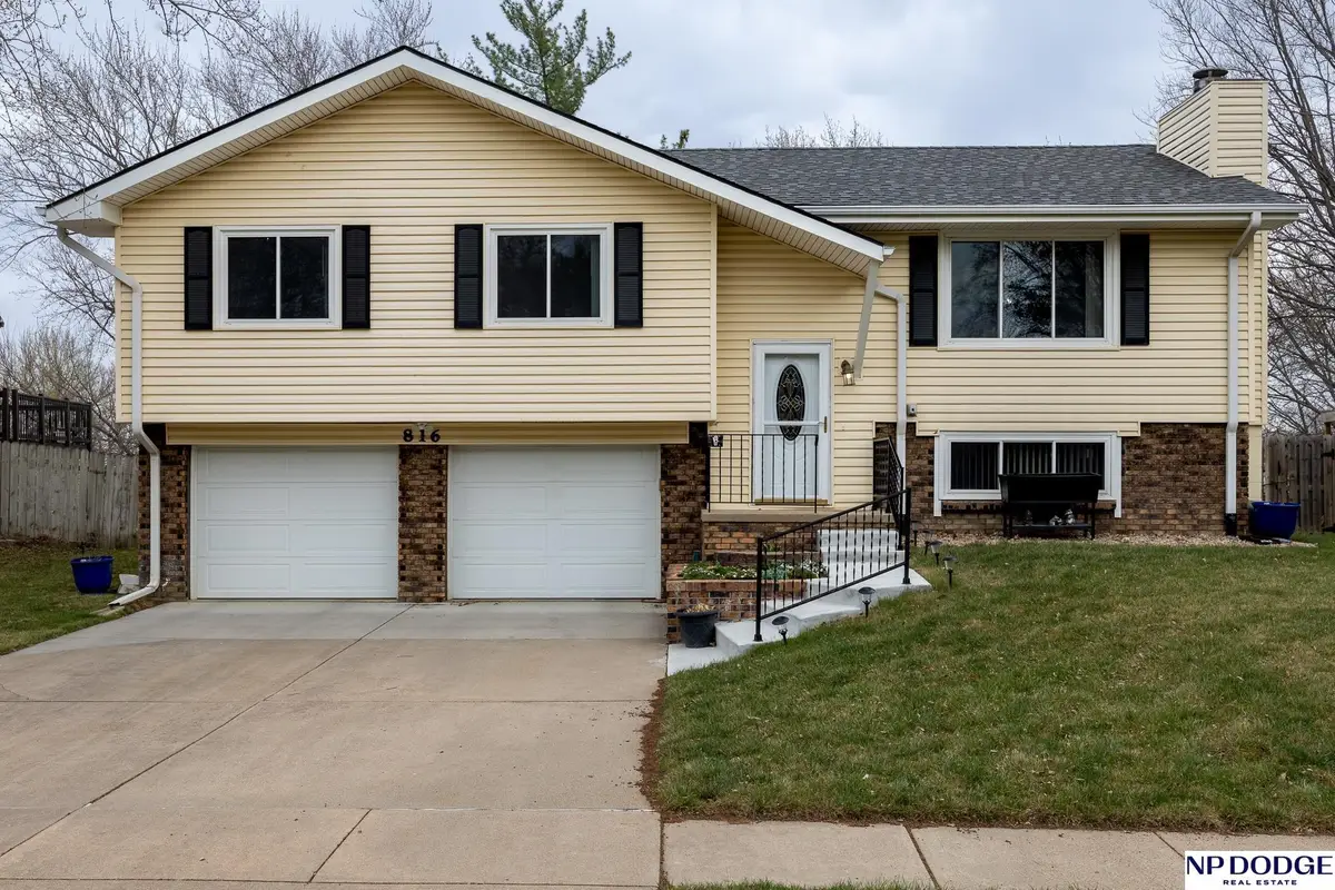 816 W Godfrey Drive, Lincoln, NE 68521 - #1