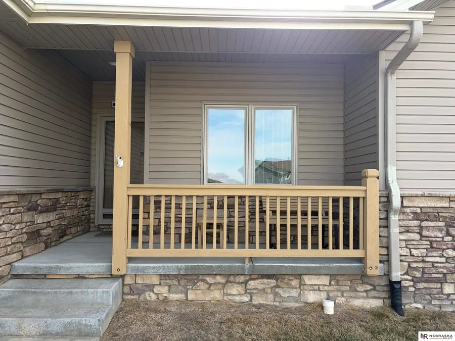 4905 Waterford Avenue, Bellevue, NE 68123 - #3