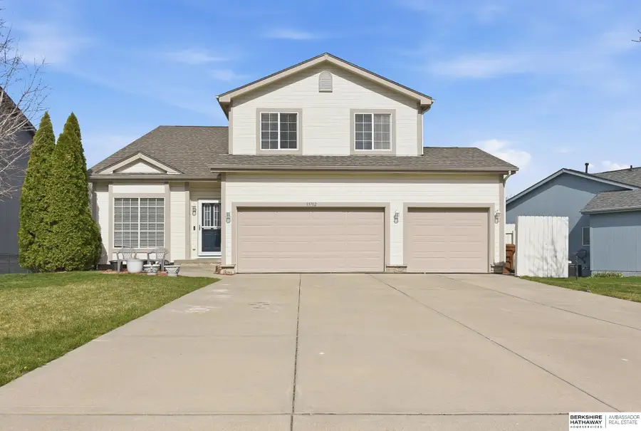 13702 Leona Lane, Bellevue, NE 68123 - #2