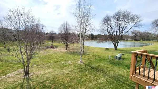 6805 Summerset Court, Lincoln, NE 68516