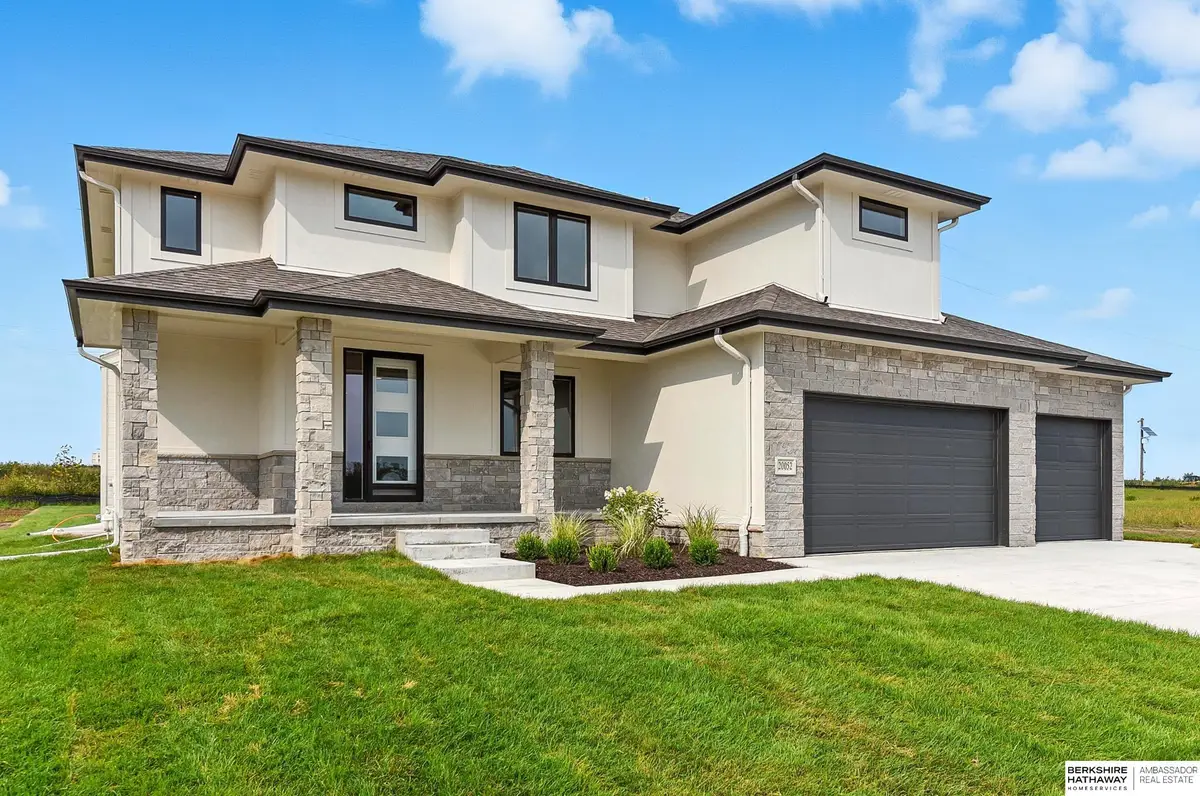 20052 R Street, Omaha, NE 68135 - #1