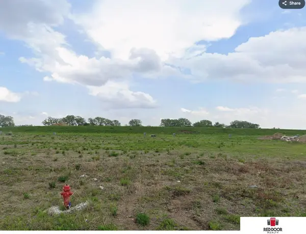 1179 Titan Drive, Hickman, NE 68372