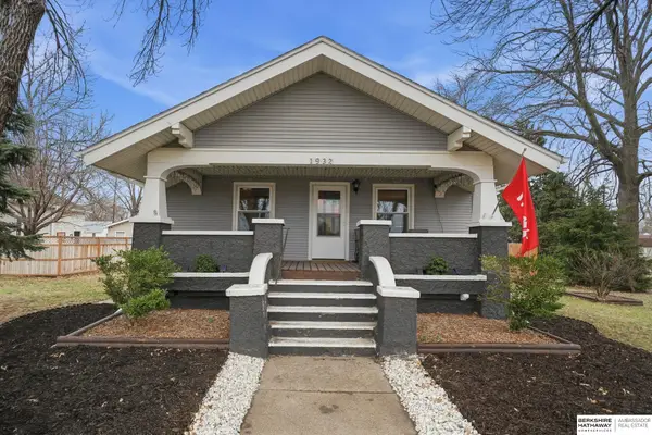 1932 N Lincoln Avenue, York, NE 68467