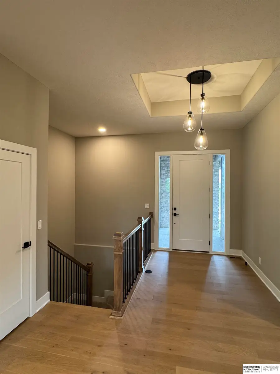 8954 Von Street, Papillion, NE 68046 - #3