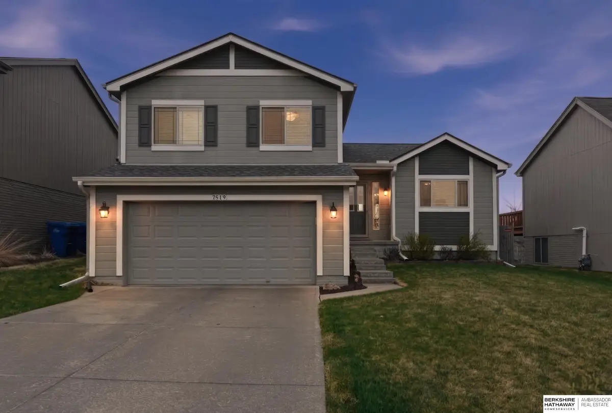 7519 N 143rd Street, Omaha, NE 68142 - #1