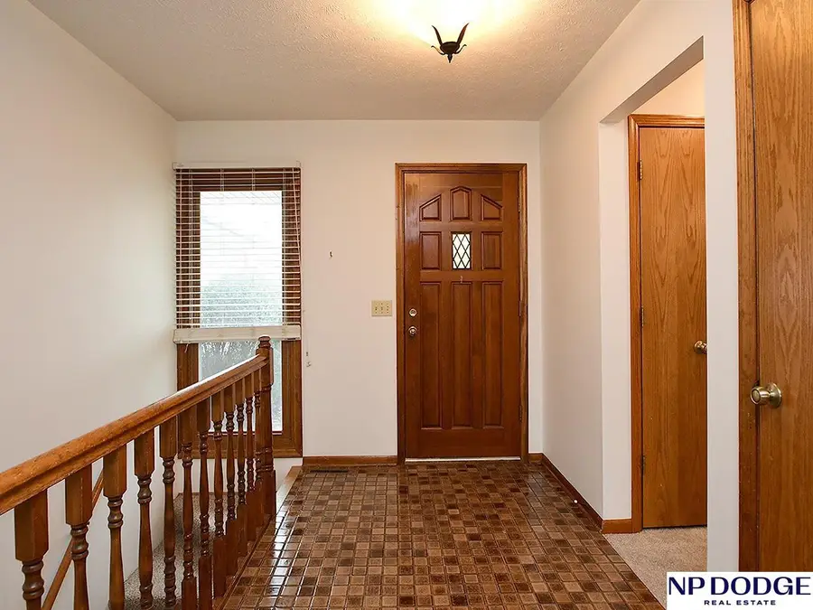 9404 Drexel Street, Omaha, NE 68127 - #2