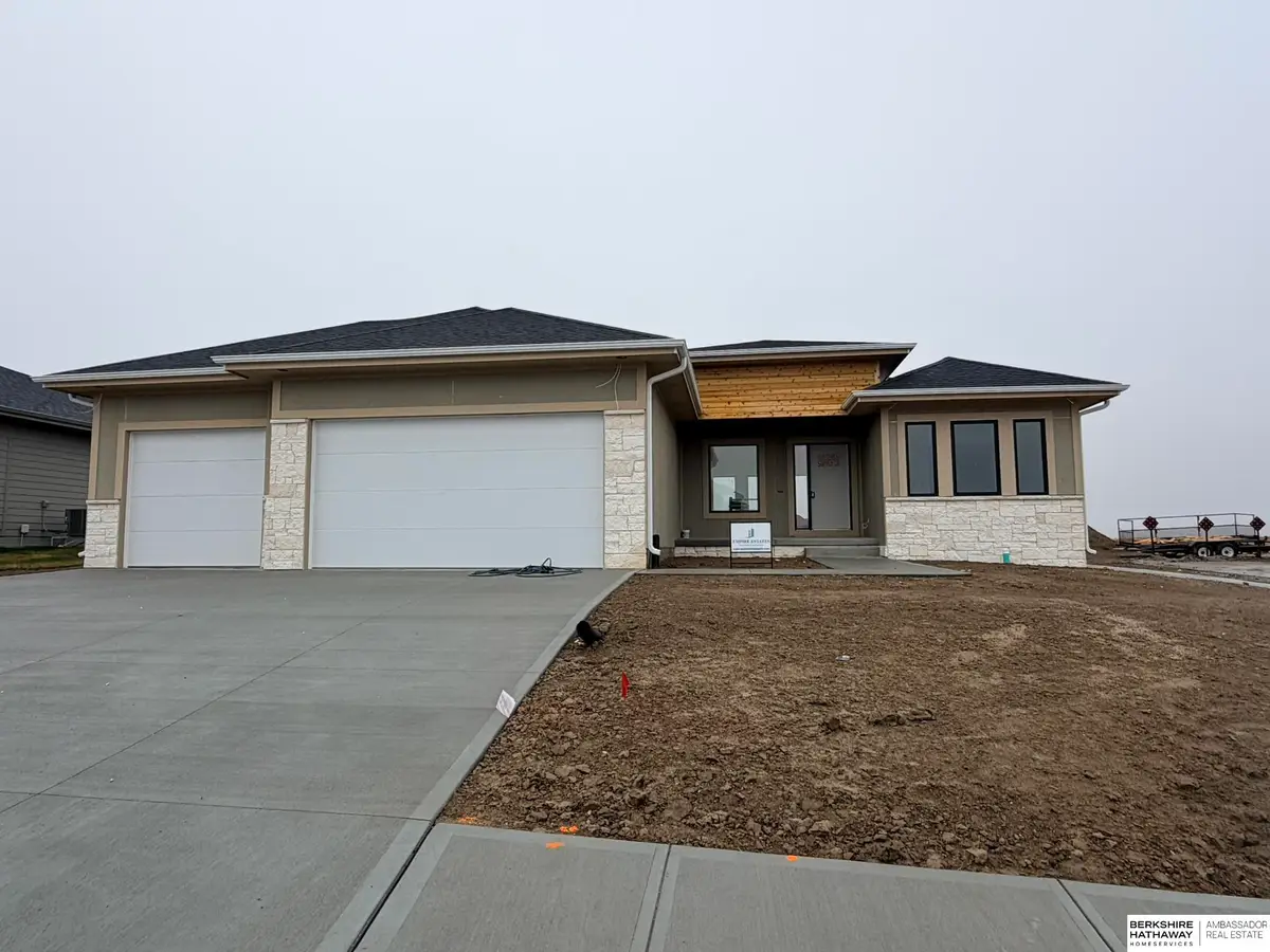 20702 Vernon Avenue, Elkhorn, NE 68022 - #1