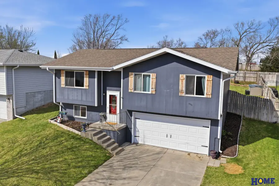 2111 NW 55th Street, Lincoln, NE 68528 - #2