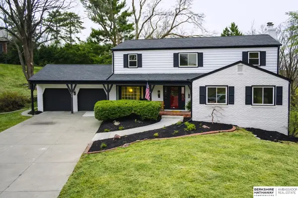 9468 Jackson Circle, Omaha, NE 68114