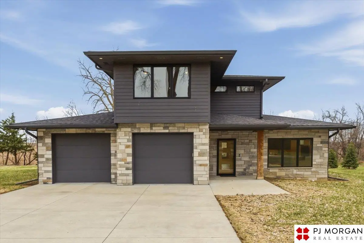 329 Christy Street, Carson, IA 51525 - #1