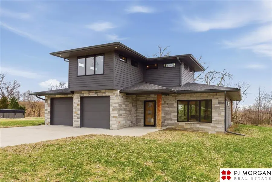 329 Christy Street, Carson, IA 51525 - #3