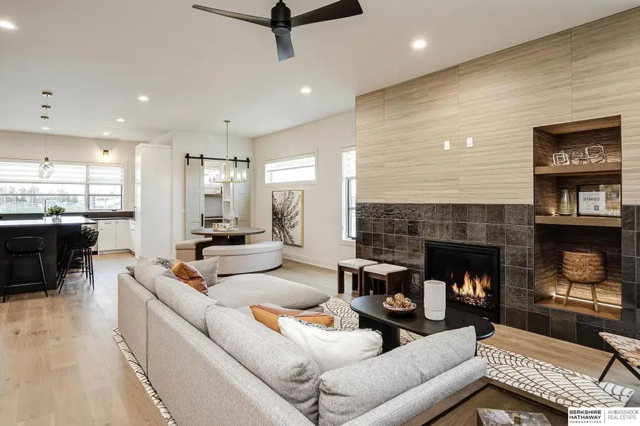 636 Applied Parkway, Omaha, NE 68154 - #2