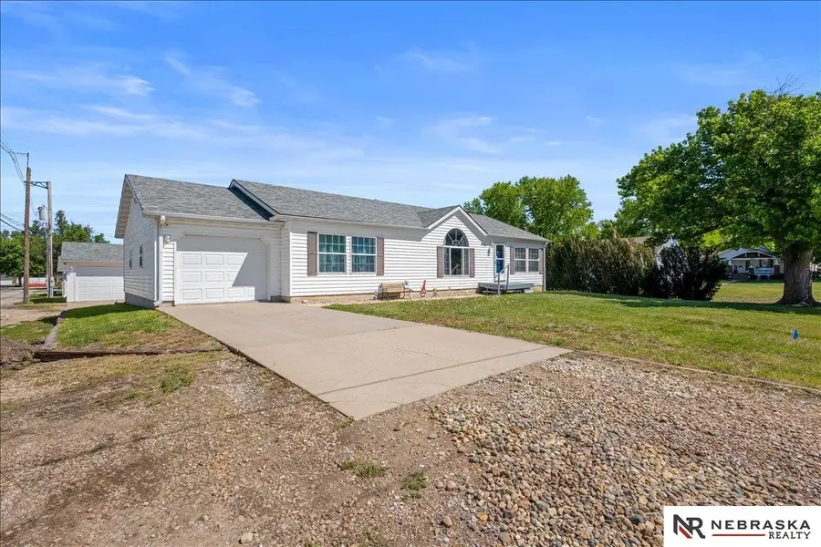 416 N Douglas Street, Wilber, NE 68465 - #2