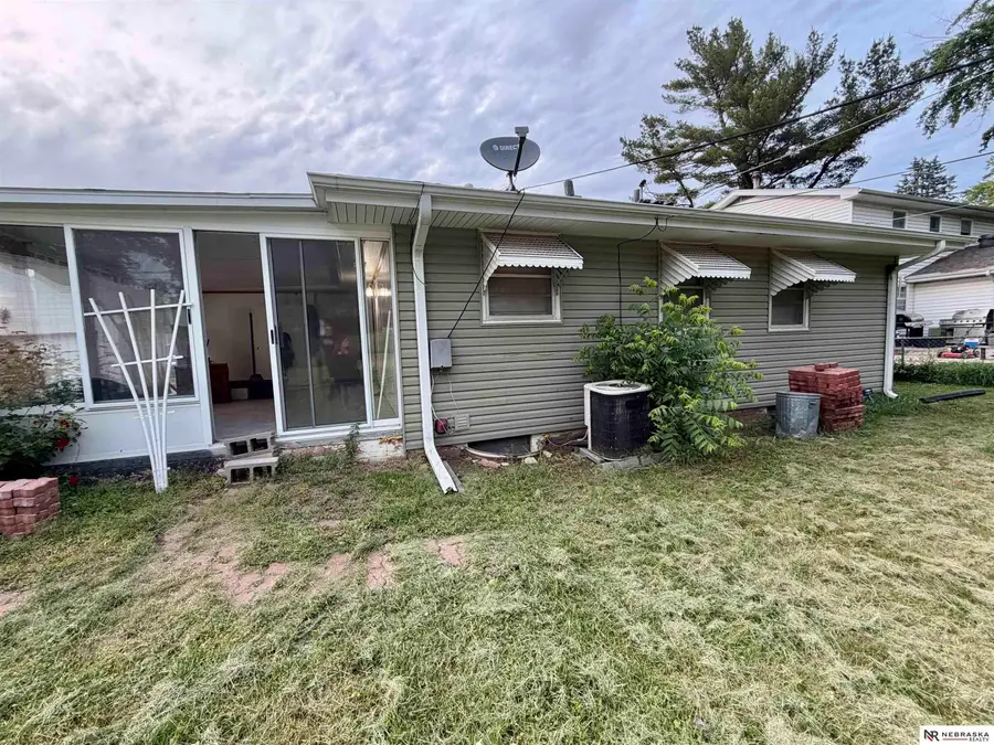 4931 Ruggles Street, Omaha, NE 68104 - #2