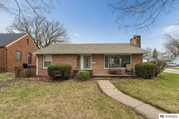 2049 N Park Avenue, Fremont, NE 68025