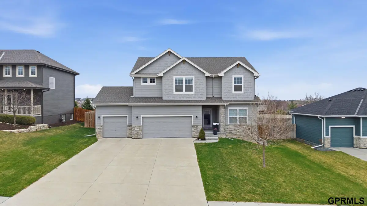 7721 N 156th Avenue, Bennington, NE 68007 - #1
