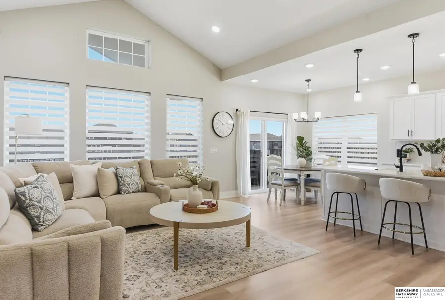 19102 Fir Street, Gretna, NE 68028 - #2