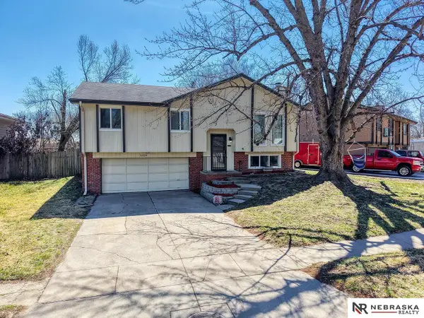 6224 NW 5th Street, Lincoln, NE 68521