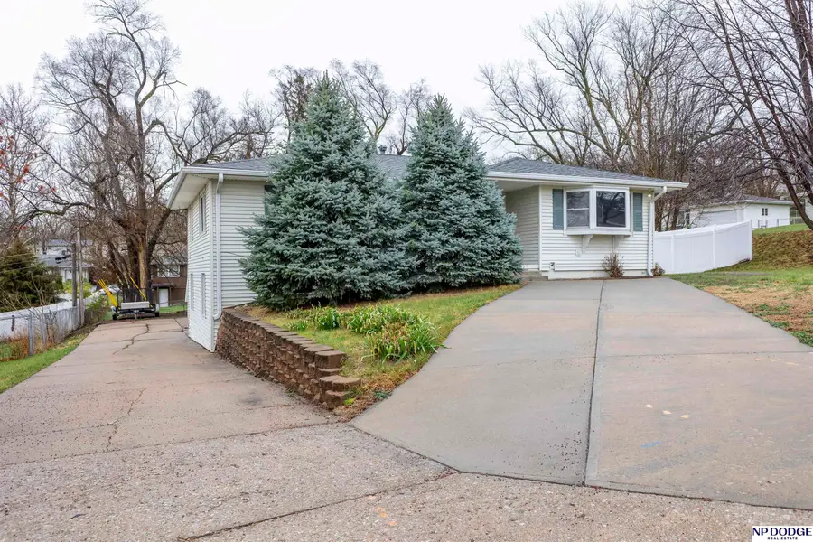 2006 Fairview Street, Bellevue, NE 68005 - #2