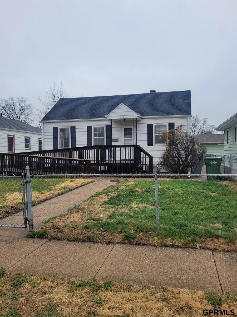 2306 Jackson Street, Bellevue, NE 68005 - #2